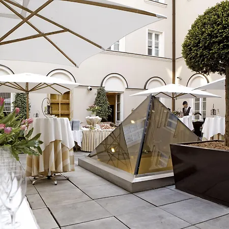 Mamaison Le Regina Boutique Hotel-2